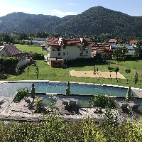 Referenčne slike Medena vas - BeeLand Mozirje