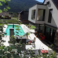 Referenčne slike modernih naravnih bazenov